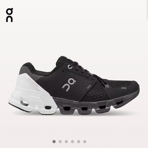 Oncloud running shoes